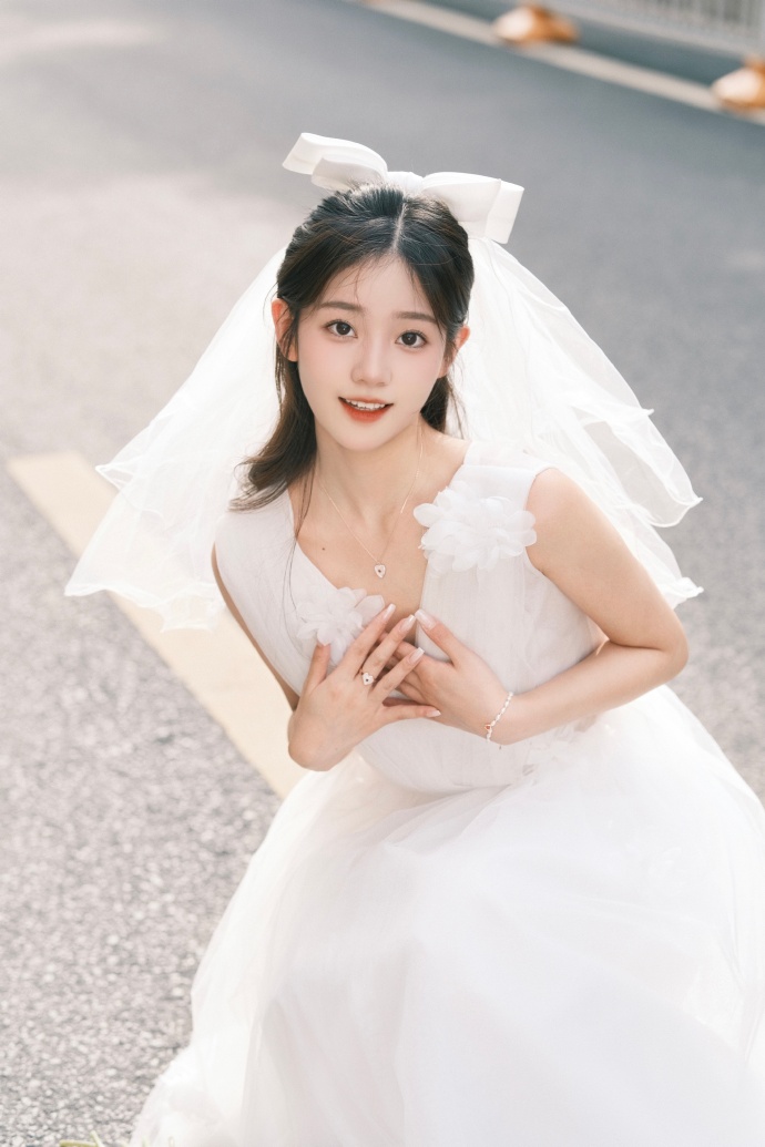 落跑✨@酱汁肉zr