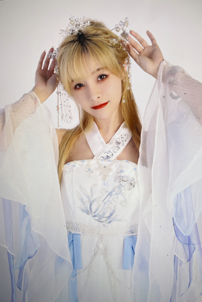 沈小爱文案你来帮我写吧，晚安！