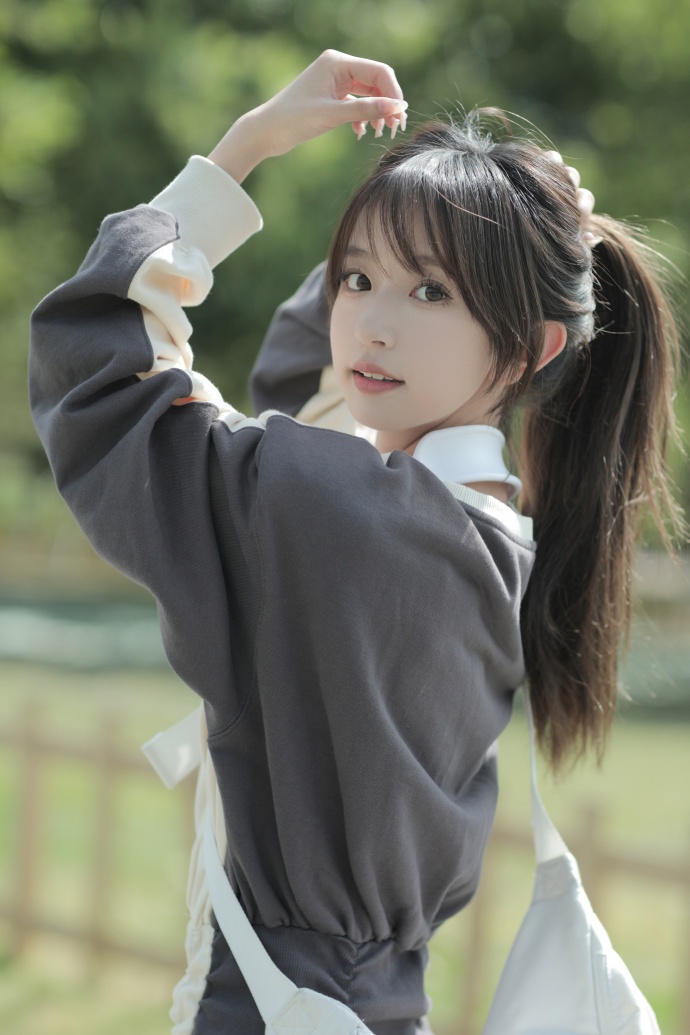 一起春游去～！这两天成都天气好好！✨@燕燕有梨涡 ✖️@三三